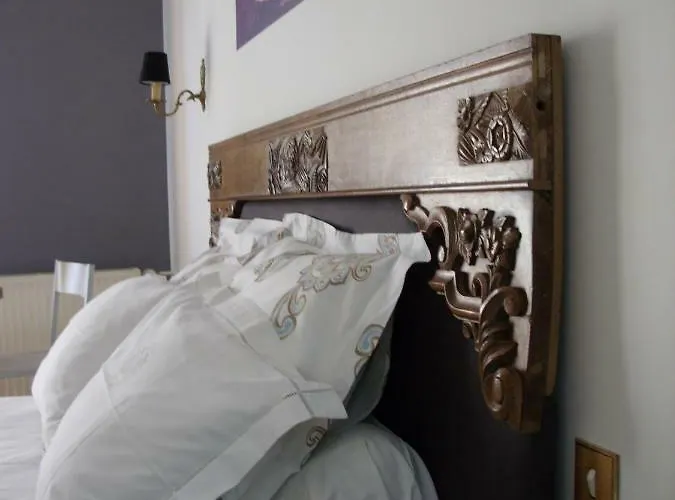 Marcia Donatti - A L'ombre Des Coteaux Sao Paulo 3*